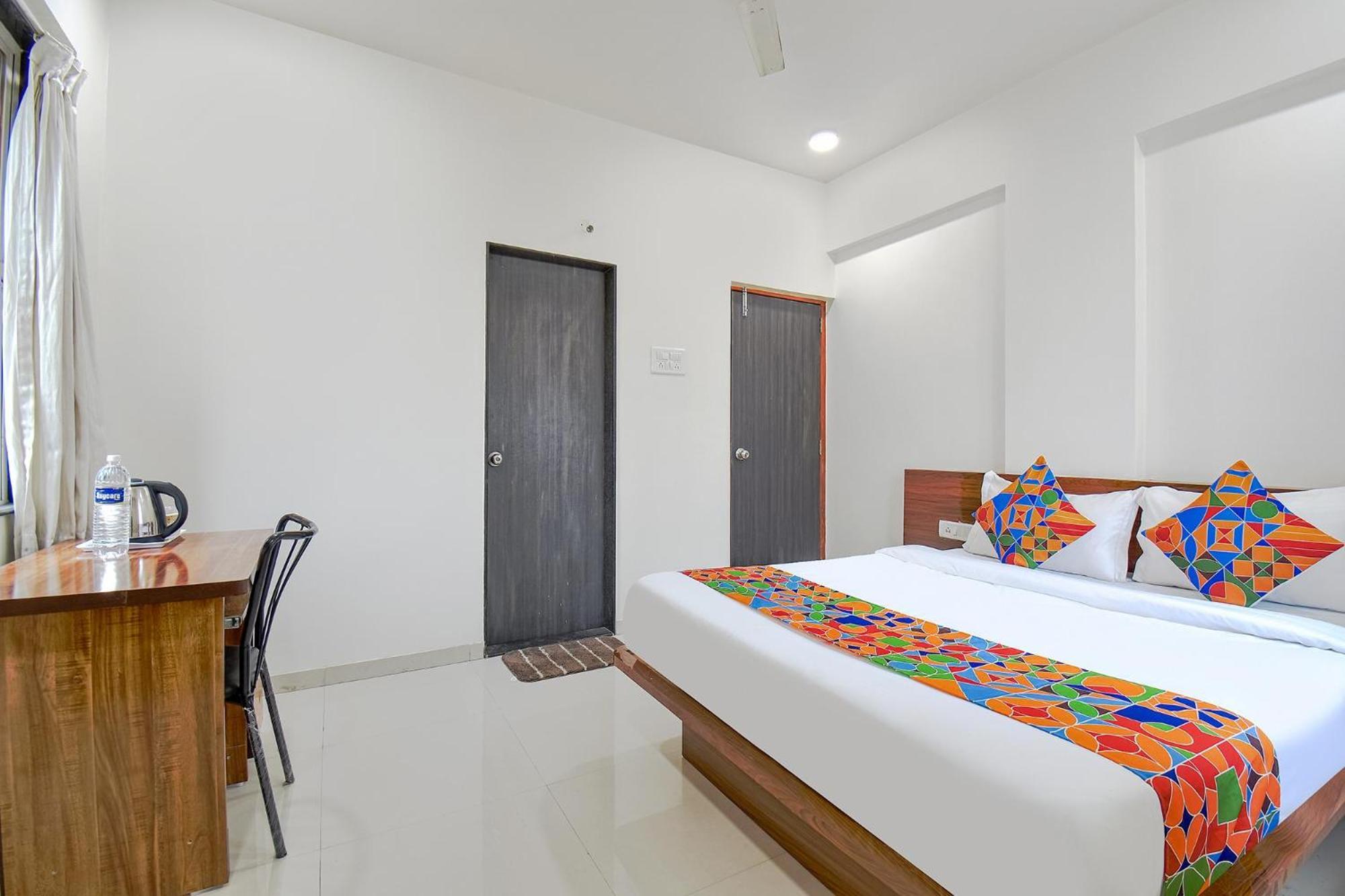 Fabhotel Skylight Studio Rooms - Nr Mcf Camp Pune Ngoại thất bức ảnh