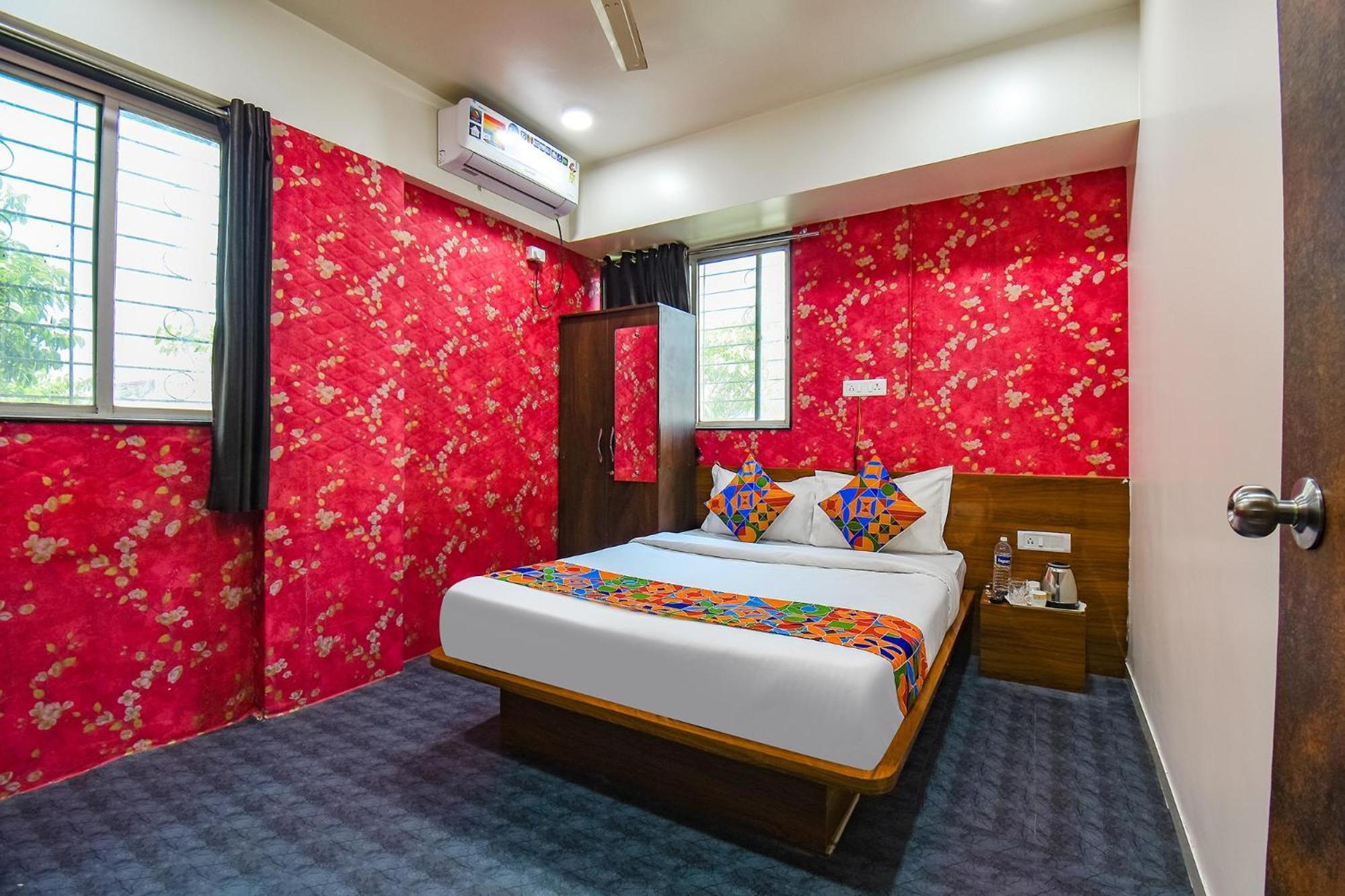 Fabhotel Skylight Studio Rooms - Nr Mcf Camp Pune Ngoại thất bức ảnh